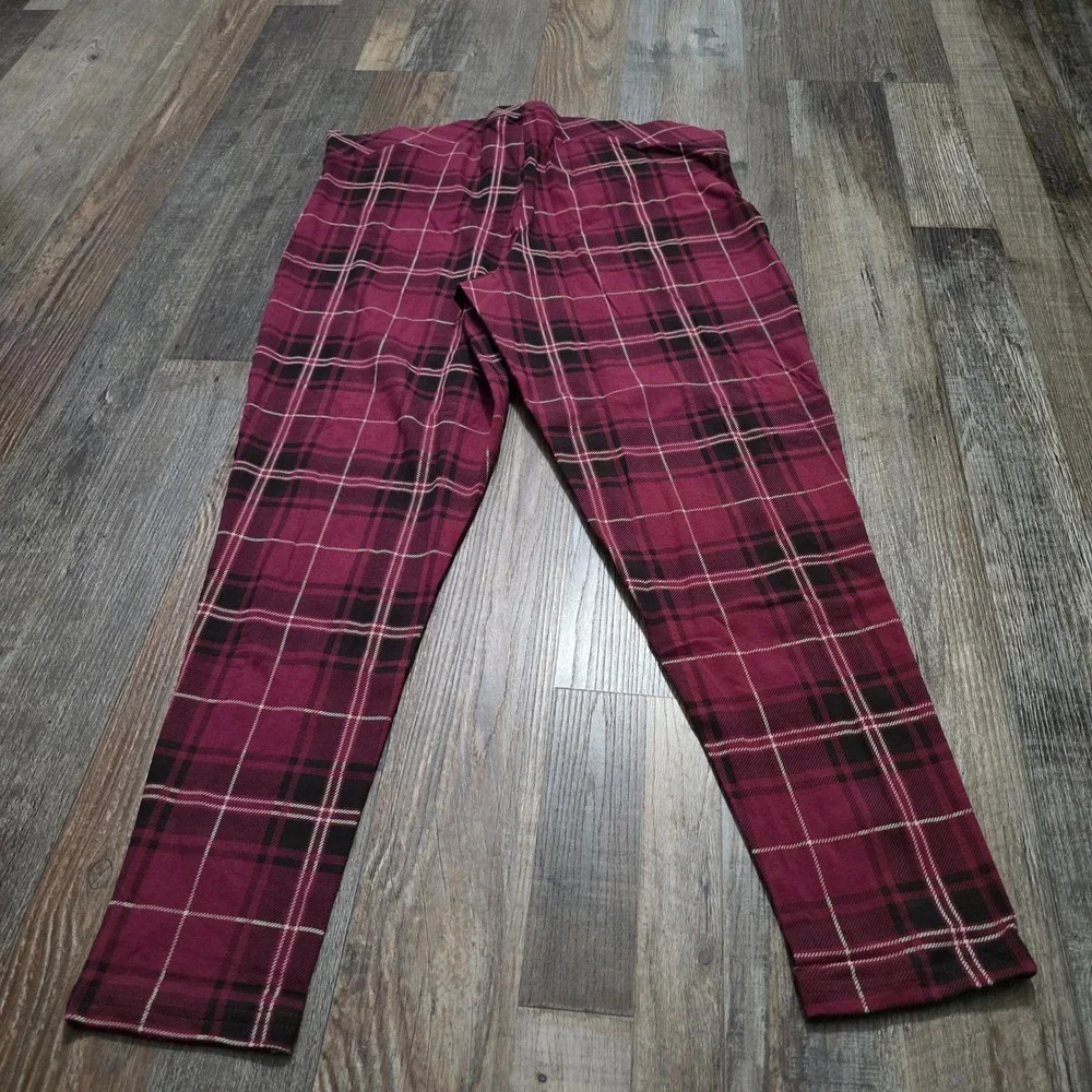 Torrid Mid Rise Tapered Leg Premium Leggings Plaid Size 2 Punk Gothic